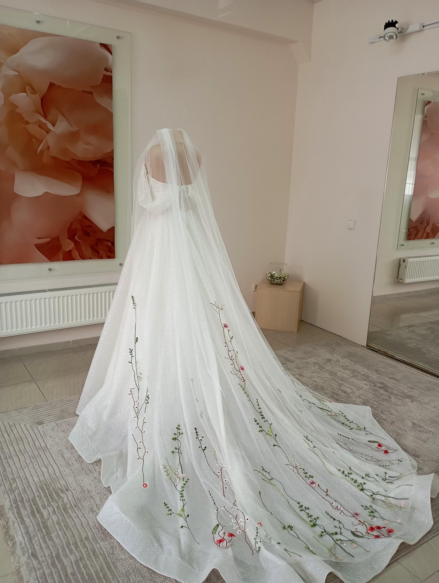 Wildflower lace veil Camelia