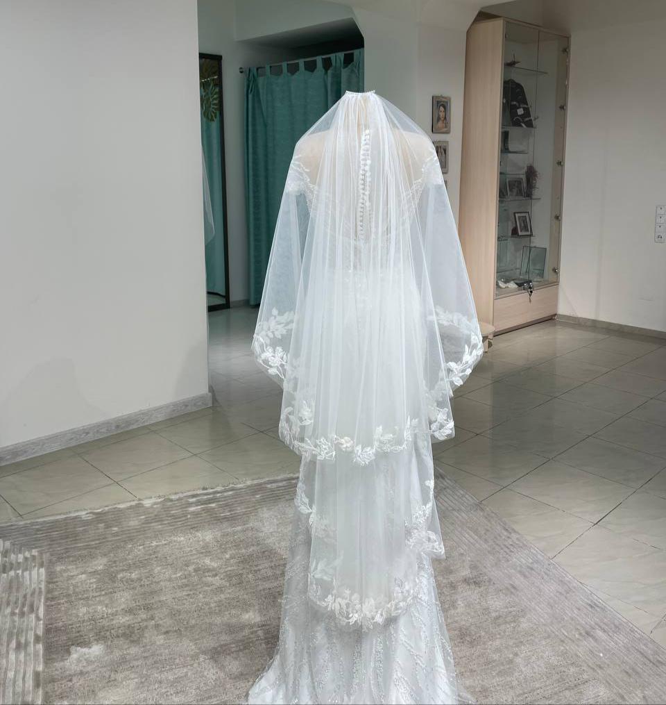 Lace fingertip veil, bridal lace veil, handmade veil,  2 tiers veil, fingertip veil, custom veil