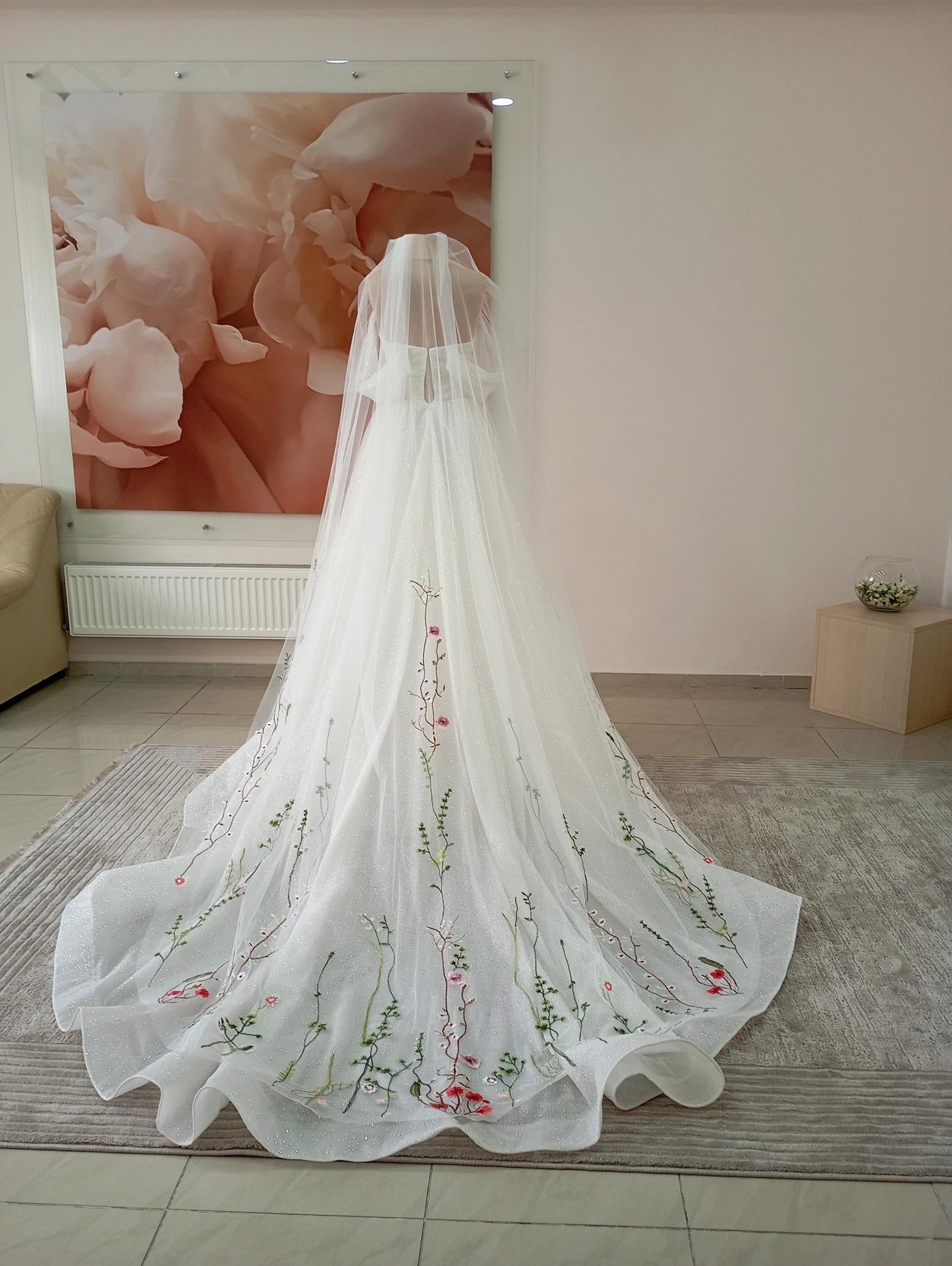 Wildflower lace veil Camelia