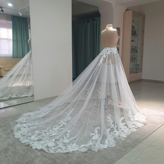 Wedding overskirt Rhiana