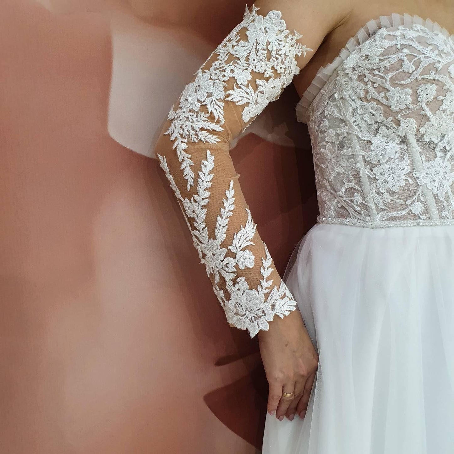Detachable wedding sleeves