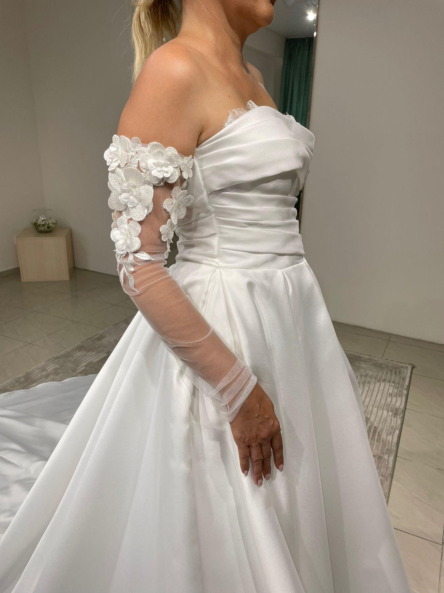 Removable Bridal Sleeves with 3D flowers Danielle