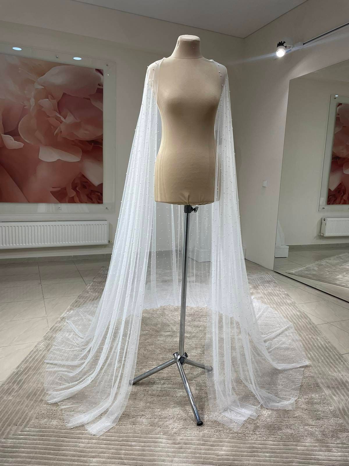 Wedding pearl cape Mikaela