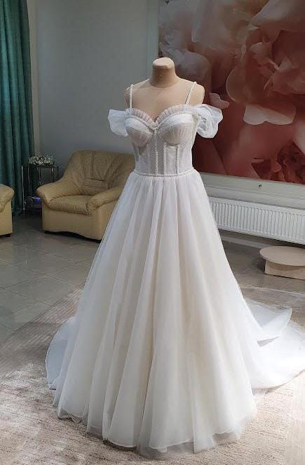 Detachable Wedding Straps & Sleeves