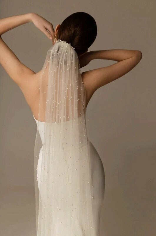 Cathedral veil with pearls