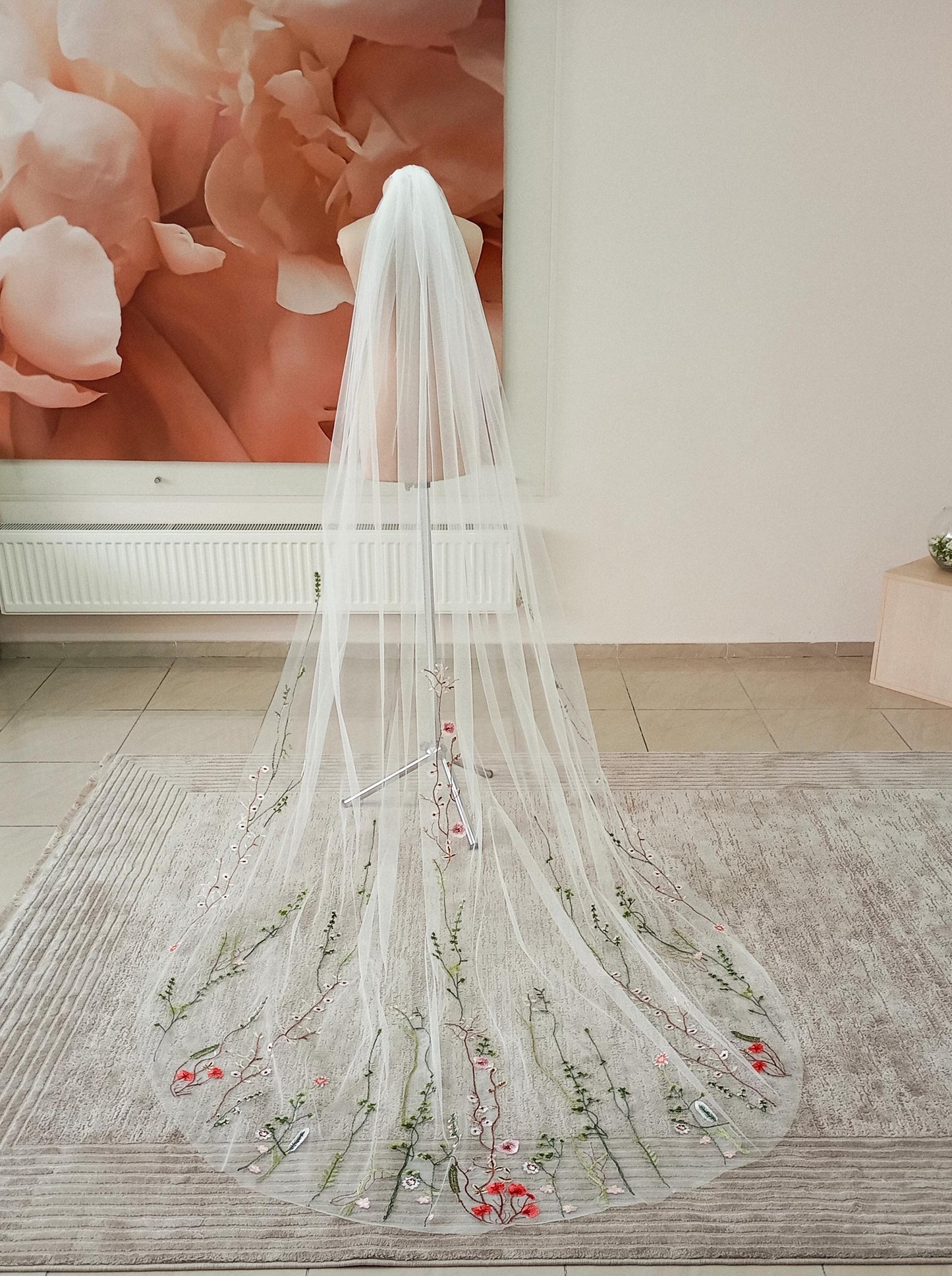 Wildflower lace veil Camelia