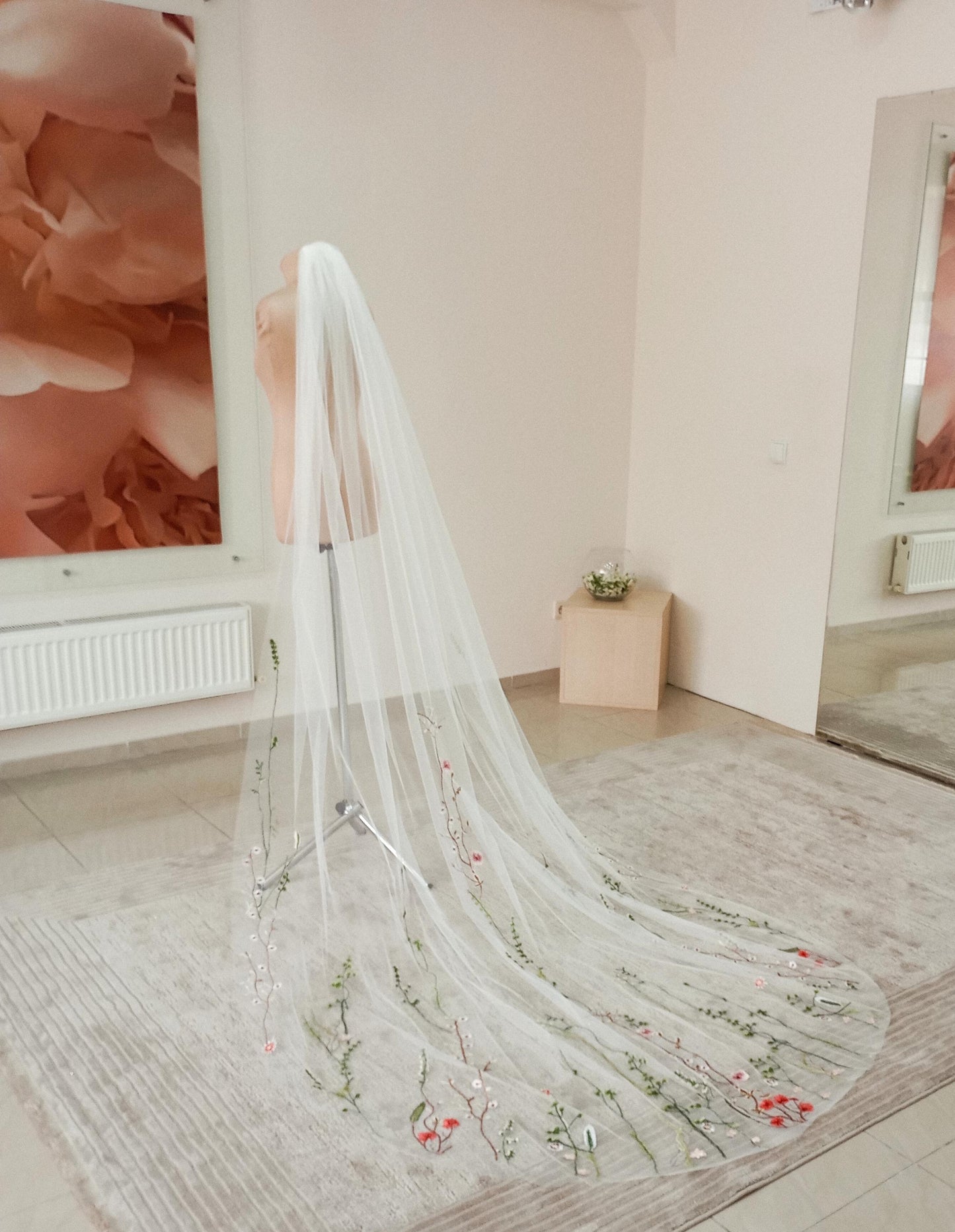 Wildflower lace veil Camelia