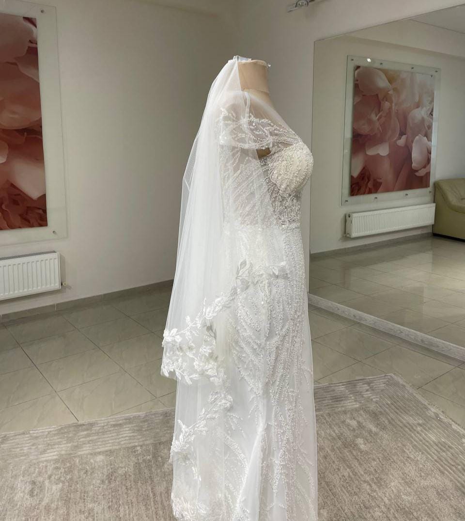 Lace fingertip veil, bridal lace veil, handmade veil,  2 tiers veil, fingertip veil, custom veil
