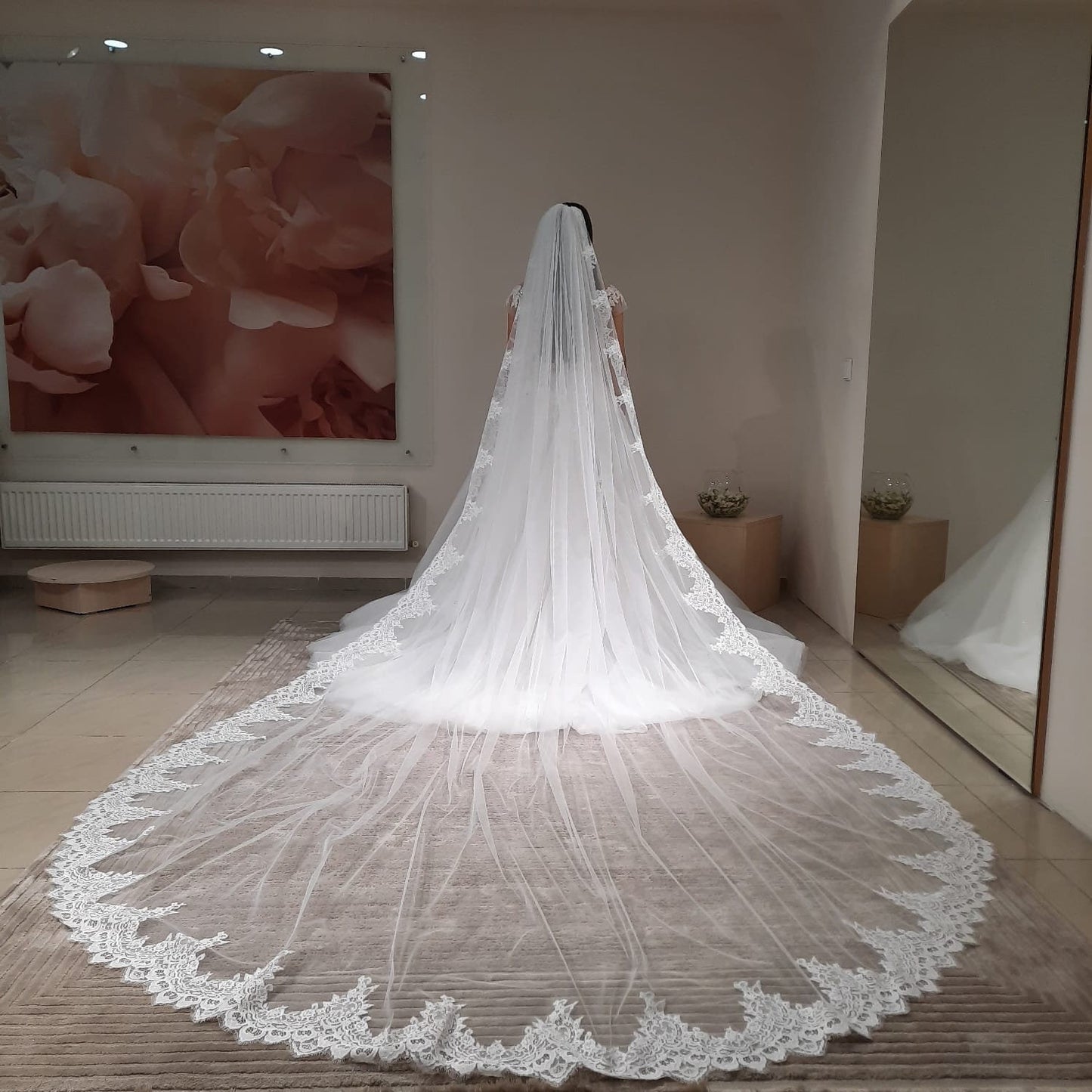 Cathedral lace veil Diana