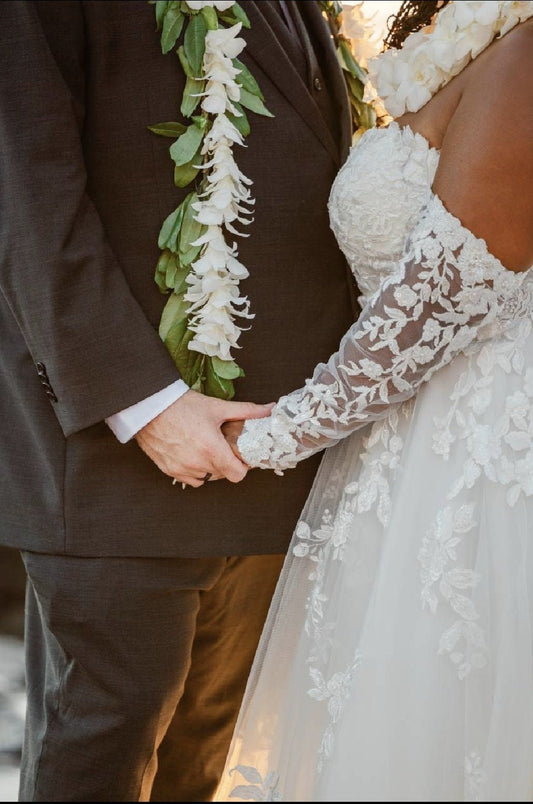 Detachable wedding sleeves