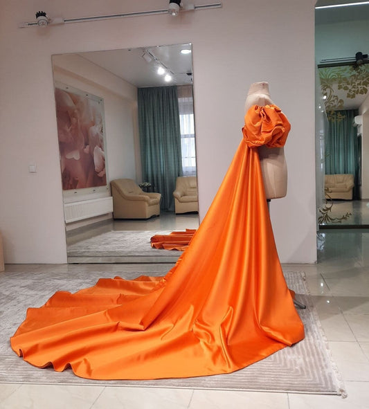 Satin bicep cape Berta