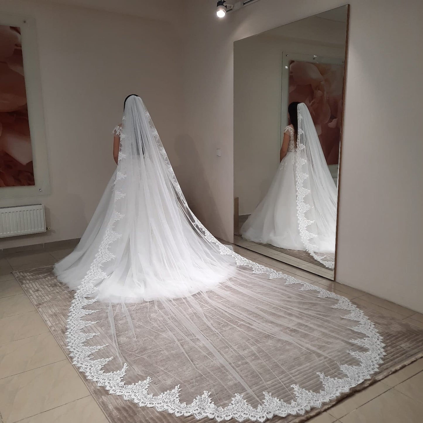 Cathedral lace veil Diana